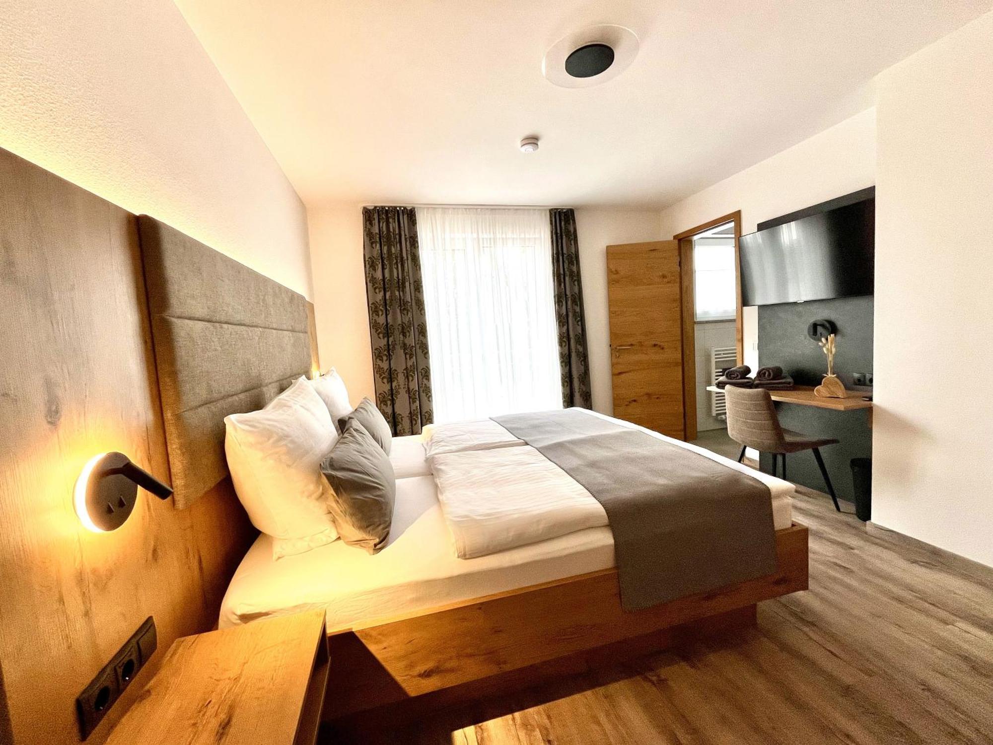 Gastwirtschaft & Hotel Doll Markt Indersdorf Pokoj fotografie