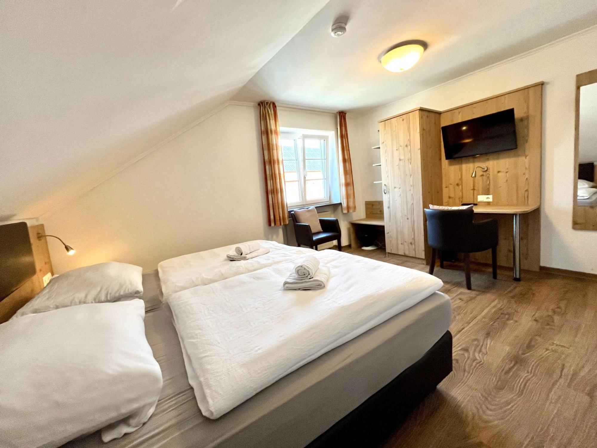Gastwirtschaft & Hotel Doll Markt Indersdorf Pokoj fotografie