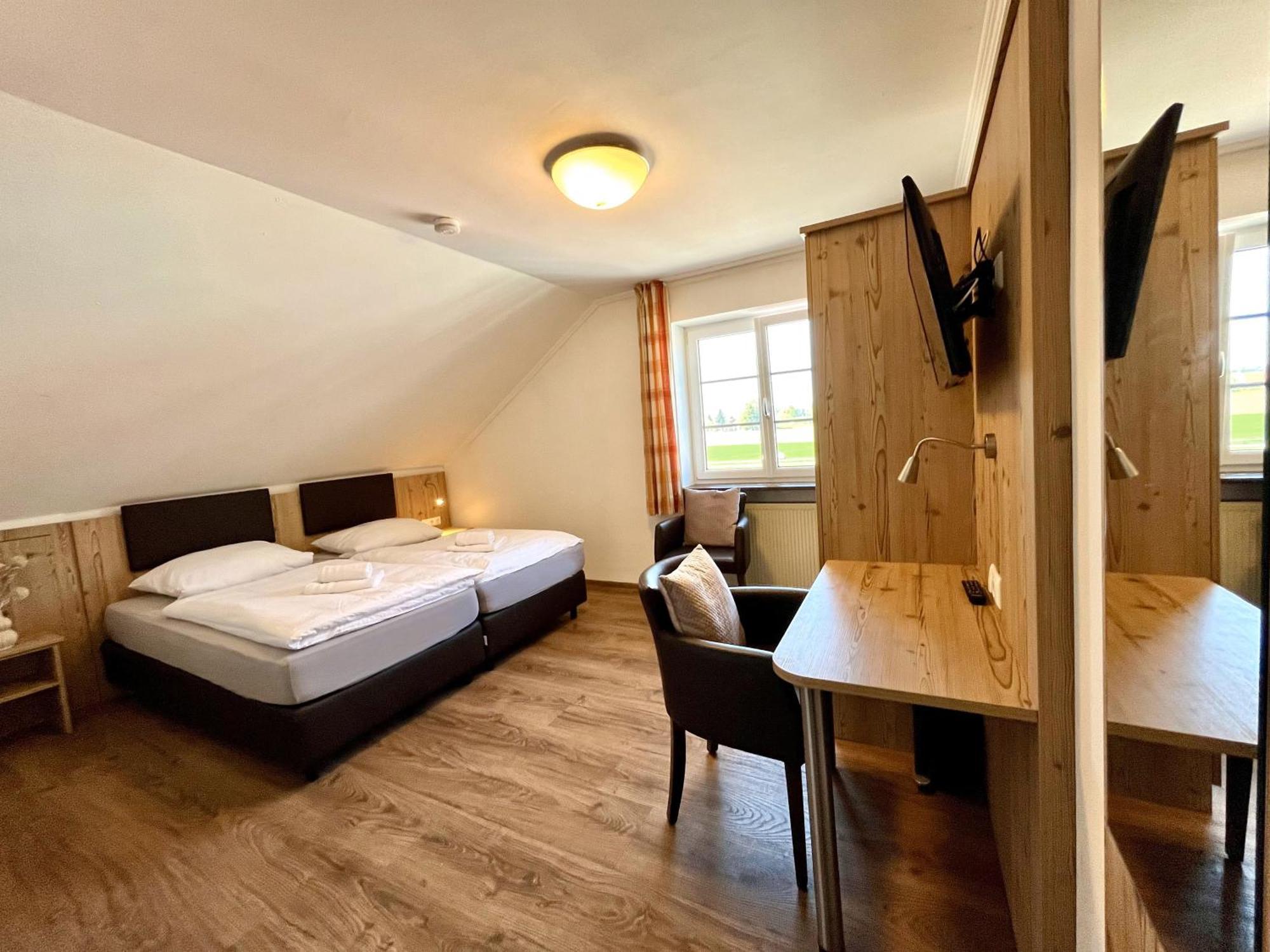 Gastwirtschaft & Hotel Doll Markt Indersdorf Pokoj fotografie